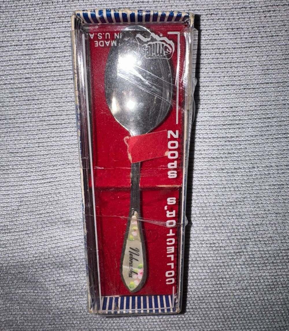 Vintage Smiles Nebraska Collector’s Souvenir Spoon Made in USA Original Box